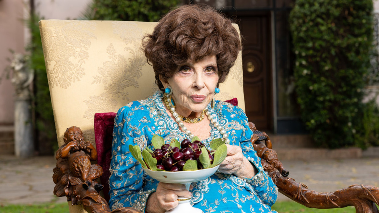 As Italy is devoid of male leadership, Gina Lollobrigida takes on the role.